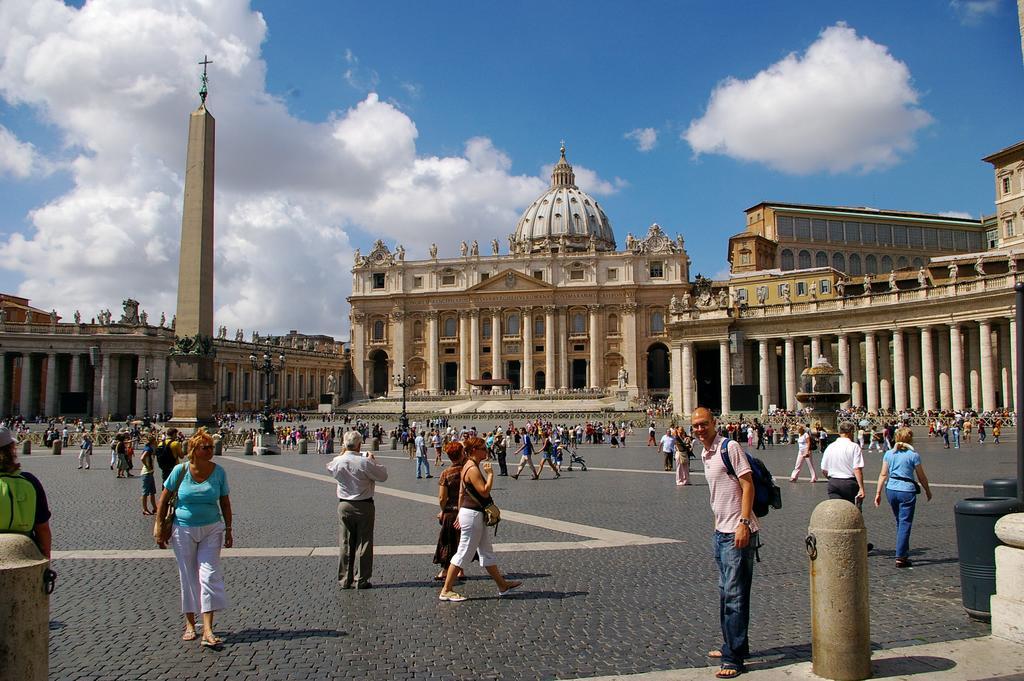 Vatican Heart Rome Buitenkant foto